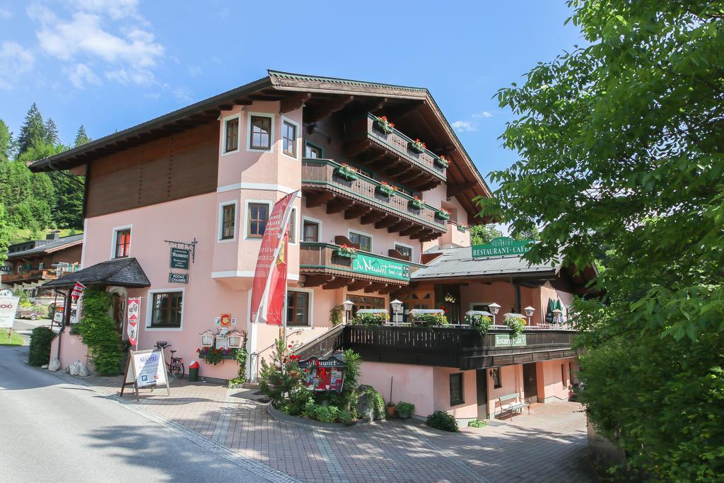 Landgasthof Neuwirt Lofer Bagian luar foto