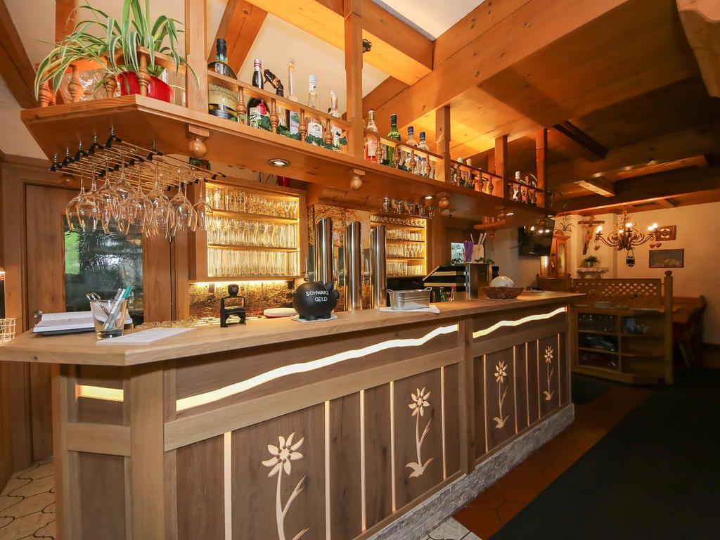 Landgasthof Neuwirt Lofer Bagian luar foto
